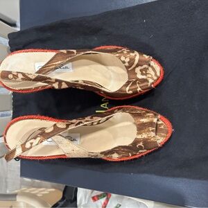 Oscar de la Renta Brown and Red Heels